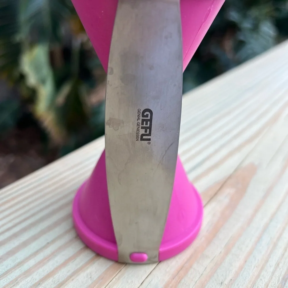 GEFU Pink Spiral Vegetable Cutter - Zoodle Maker for Healthy Meals